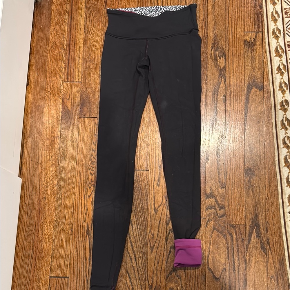 Lululemon Athletica Black Leggings Full-Length Stretchy- reversible